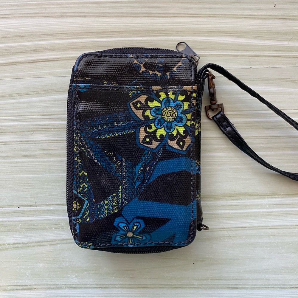 Wristlet - Picture 2 of 4